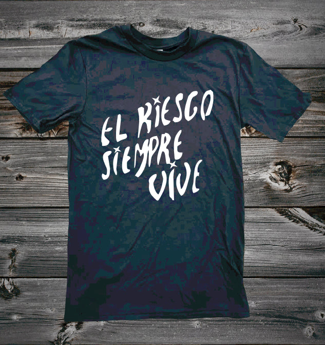 Aliens T-Shirt - El Riesgo Siempre Vive | Stealthy Giant